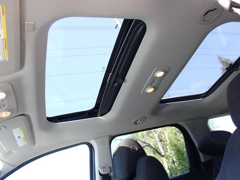 Used 2015 GMC Acadia SLE AWD/4WD image 9