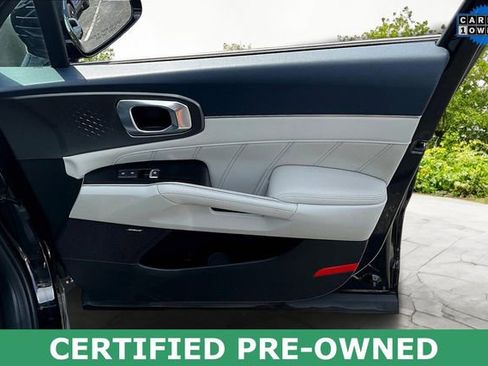 Certified 2023 Kia Sorento SX Prestige image 23