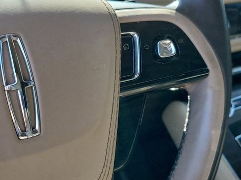 Certified 2021 Lincoln Aviator Reserve w/ Equipment Group 202A image 28