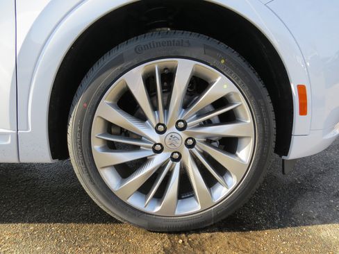 New 2026 Buick Envision Avenir image 10