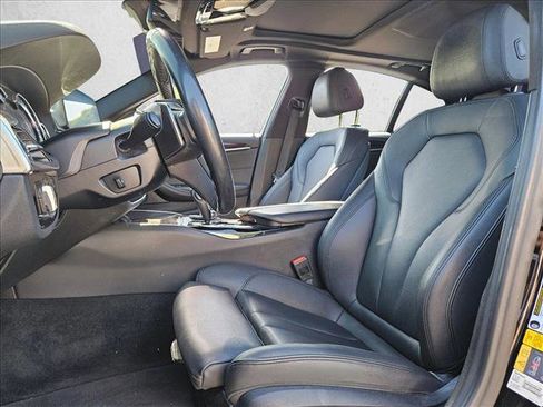 Used 2018 BMW 530e RWD image 11