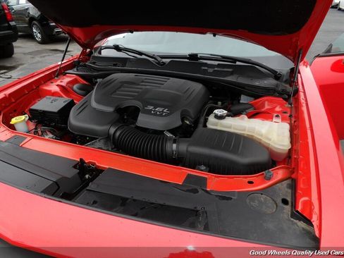 Used 2018 Dodge Challenger SXT Plus RWD image 22
