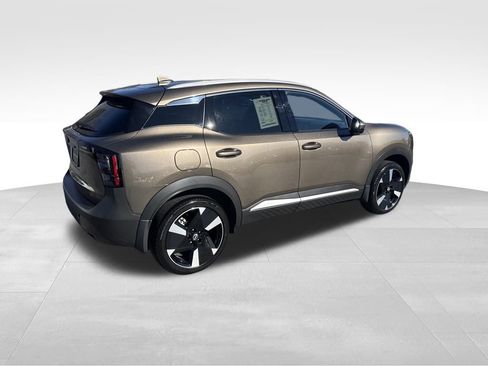 Used 2025 Nissan Kicks SR image 7