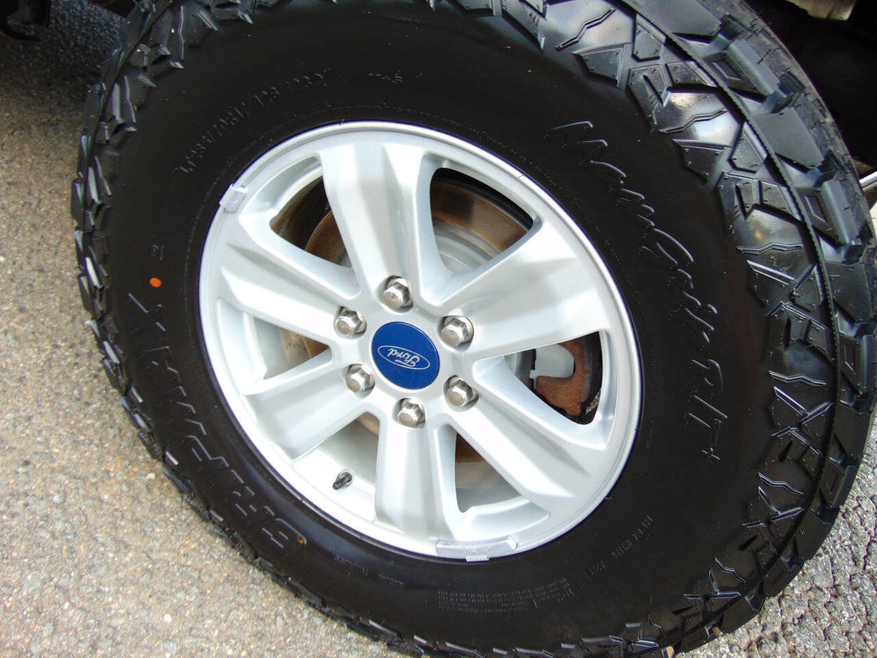 Used 2018 Ford F150 XL w/ Equipment Group 101A Mid AWD/4WD image 40