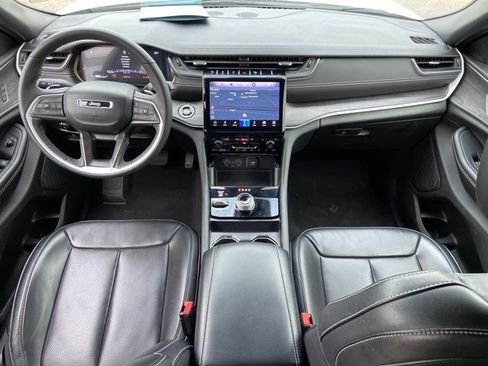 Used 2024 Jeep Grand Cherokee L Limited w/ Luxury Tech Group II image 55