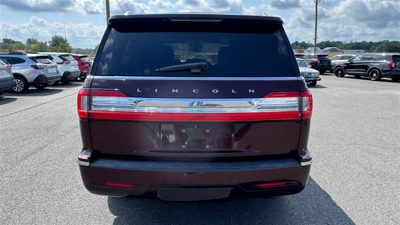 Used 2018 Lincoln Navigator Reserve w/ Technology Package AWD/4WD image 19