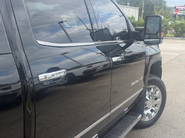 Used 2017 GMC Sierra 2500 Denali w/ Duramax Plus Package AWD/4WD image 14