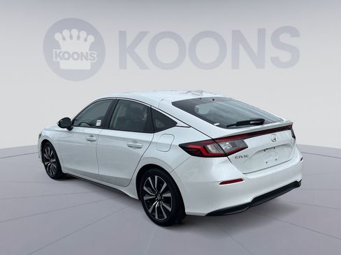 Used 2024 Honda Civic EX-L image 4