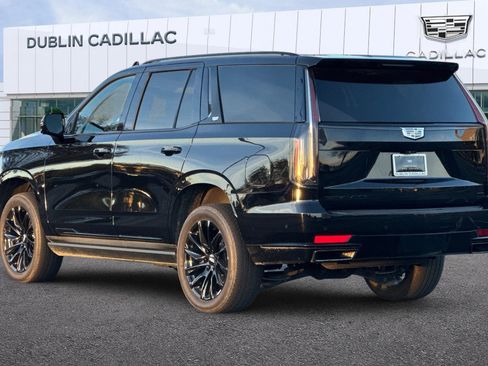 Used 2023 Cadillac Escalade Sport Platinum w/ LPO, ONYX Package image 6