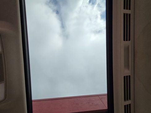 Used 2016 Mercedes-Benz E 350 Sedan image 31