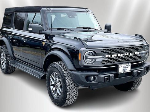 Certified 2023 Ford Bronco Badlands image 9