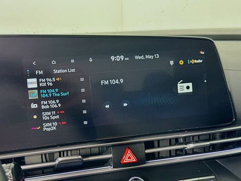 Used 2025 Hyundai Elantra SEL FWD image 27