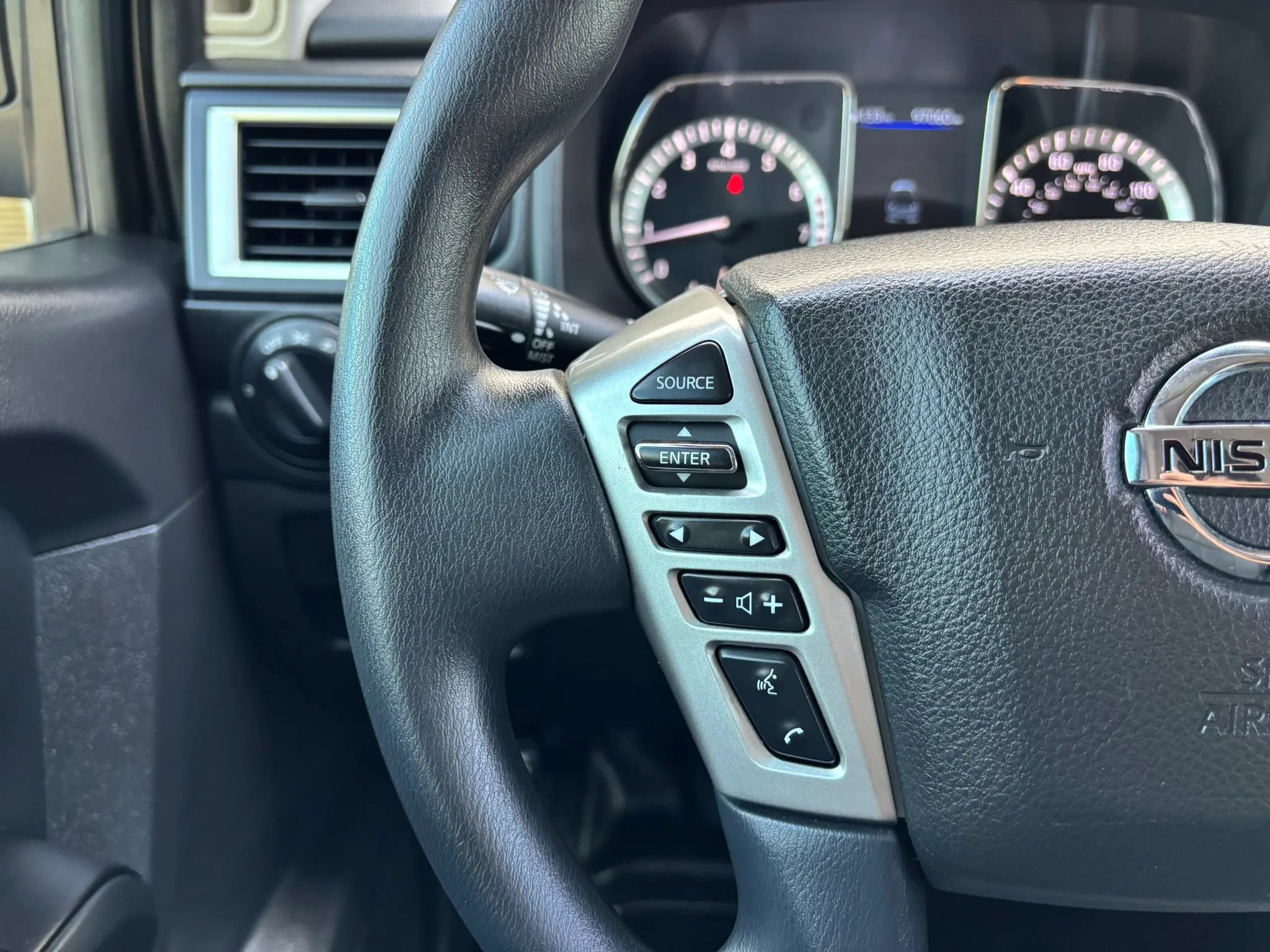 Used 2019 Nissan Titan S w/ S Utility Package RWD image 20