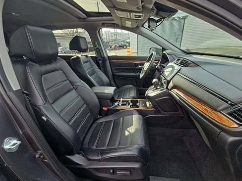 Used 2022 Honda CR-V Touring image 2
