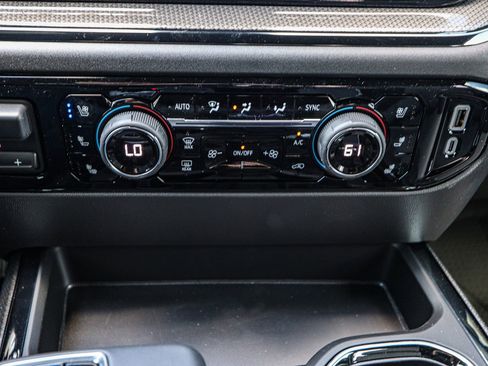 New 2025 Chevrolet Silverado 1500 ZR2 w/ Technology Package image 41