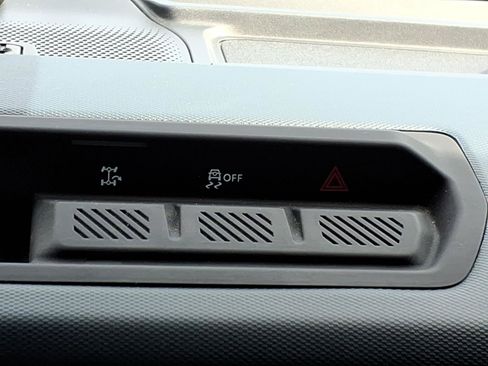 Certified 2024 Ford Bronco Outer Banks AWD/4WD image 18