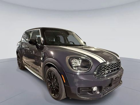 Used 2019 MINI Cooper Countryman S w/ Signature Upholstery Package AWD/4WD image 3