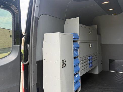 Used 2020 Mercedes-Benz Sprinter 2500 image 11