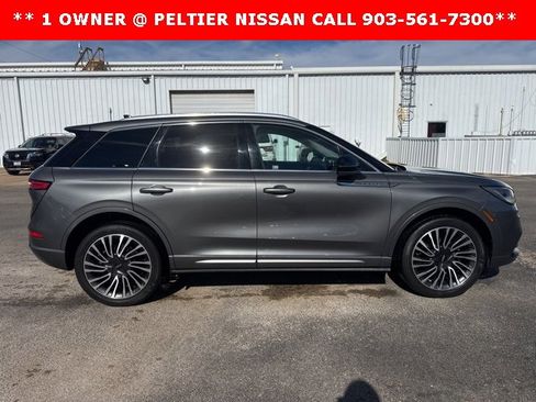 Used 2021 Lincoln Corsair Reserve w/ Sport Package image 2