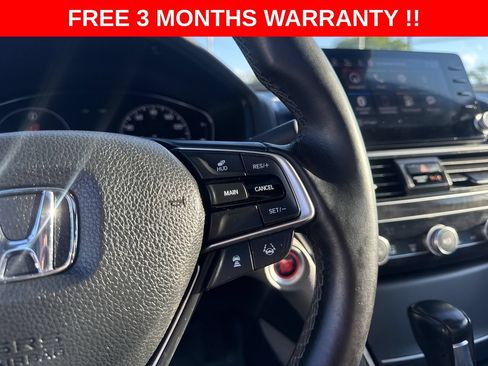 Used 2018 Honda Accord Touring image 40