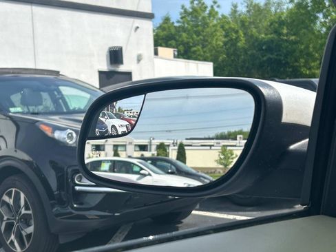 Used 2015 Ford Taurus SEL w/ Equipment Group 201A image 29