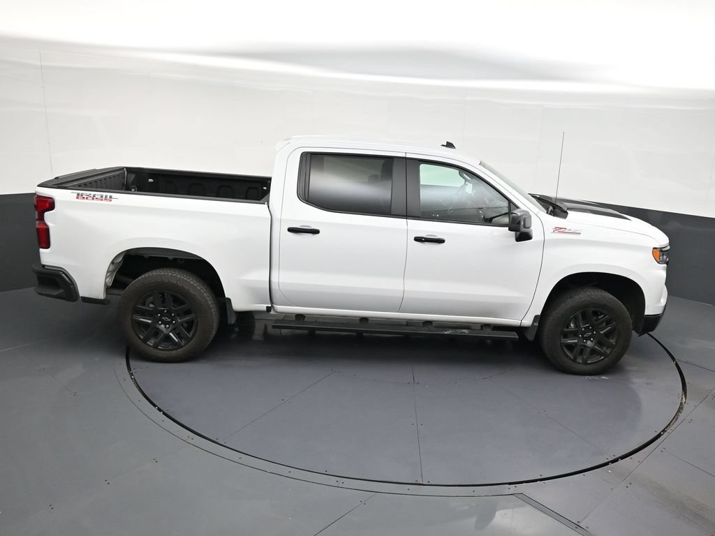 Used 2025 Chevrolet Silverado 1500 LT Trail Boss w/ Convenience Package II AWD/4WD image 17