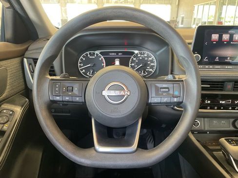 Certified 2023 Nissan Rogue SV image 11