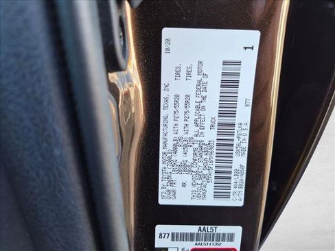 Used 2021 Toyota Tundra Limited w/ Limited Premium Package AWD/4WD image 26
