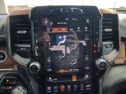 Used 2020 RAM 1500 Limited image 9