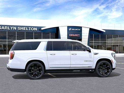New 2026 GMC Yukon XL Denali w/ Denali Reserve Package AWD/4WD image 5