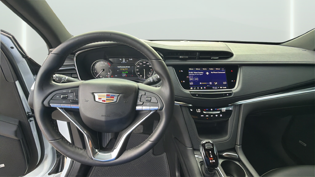 Used 2024 Cadillac XT6 Luxury FWD image 13