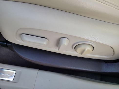 Used 2018 GMC Acadia Denali w/ Technology Package image 21