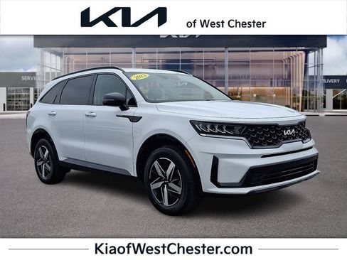 Used 2023 Kia Sorento S FWD image 1