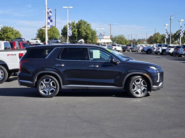 Used 2024 Hyundai Palisade SEL w/ Premium Package FWD image 3