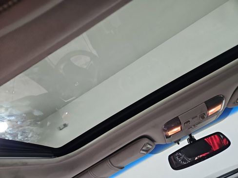 Used 2012 Subaru Outback 3.6R Limited w/ Moonroof Pkg image 21