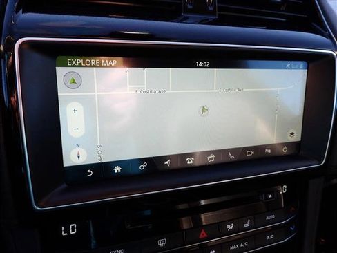 Used 2019 Jaguar F-PACE Prestige image 22