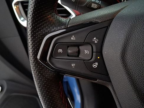 Used 2023 Chevrolet TrailBlazer RS w/ Sun and Liftgate Package image 21