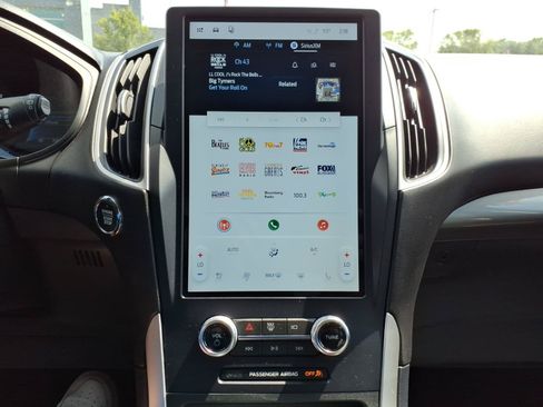 Used 2024 Ford Edge SEL w/ Convenience Package AWD/4WD image 17