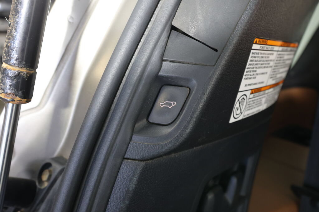 Used 2014 Toyota Sequoia Platinum AWD/4WD image 22