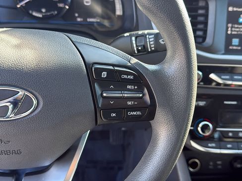 Used 2018 Hyundai Ioniq Blue image 15