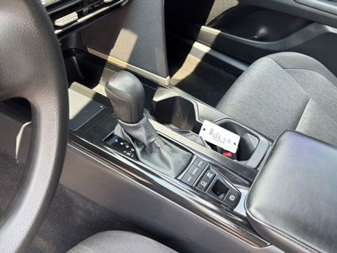 Used 2025 Toyota Camry LE FWD image 19