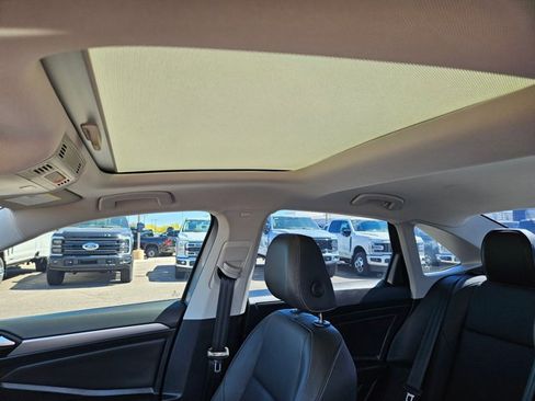 Used 2020 Volkswagen Jetta SE w/ SE Cold Weather Package image 15