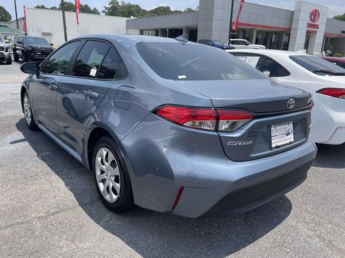 Used 2026 Toyota Corolla LE FWD image 3