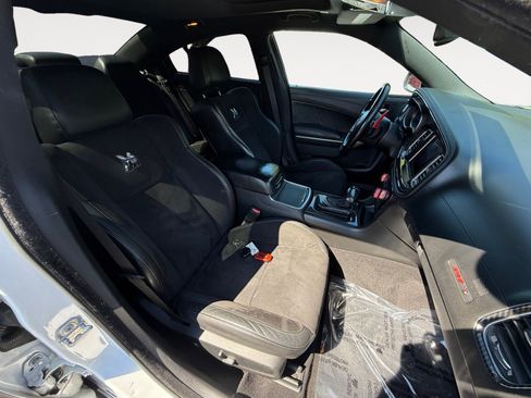 Used 2020 Dodge Charger Scat Pack w/ Dynamics Package RWD image 19