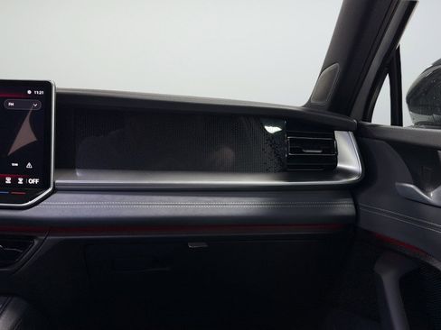 New 2026 Volkswagen Tiguan SE R-Line image 16