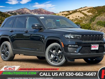 New 2025 Jeep Grand Cherokee Limited w/ Black Appearance Package
