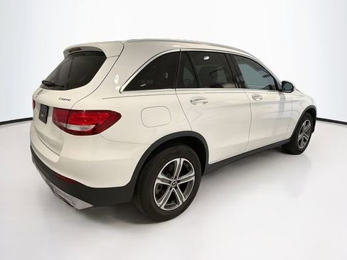 Used 2018 Mercedes-Benz GLC 300 4MATIC image 5