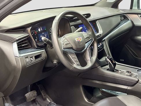 Used 2024 Cadillac XT5 Premium Luxury AWD/4WD image 9