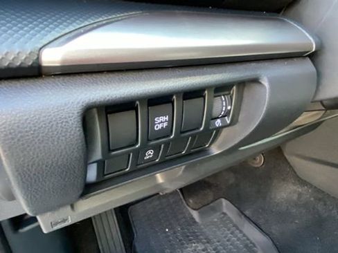 Used 2022 Subaru Forester Premium image 21