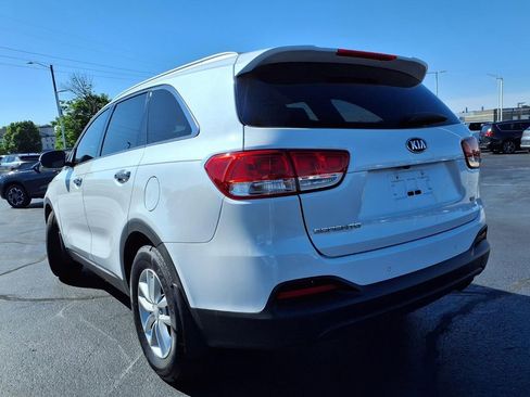 Used 2016 Kia Sorento FWD w/ LX Convenience Package image 31